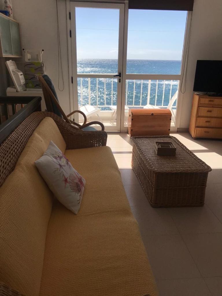 Vv Yelymar. Playa De Alojera Apartment ภายนอก รูปภาพ
